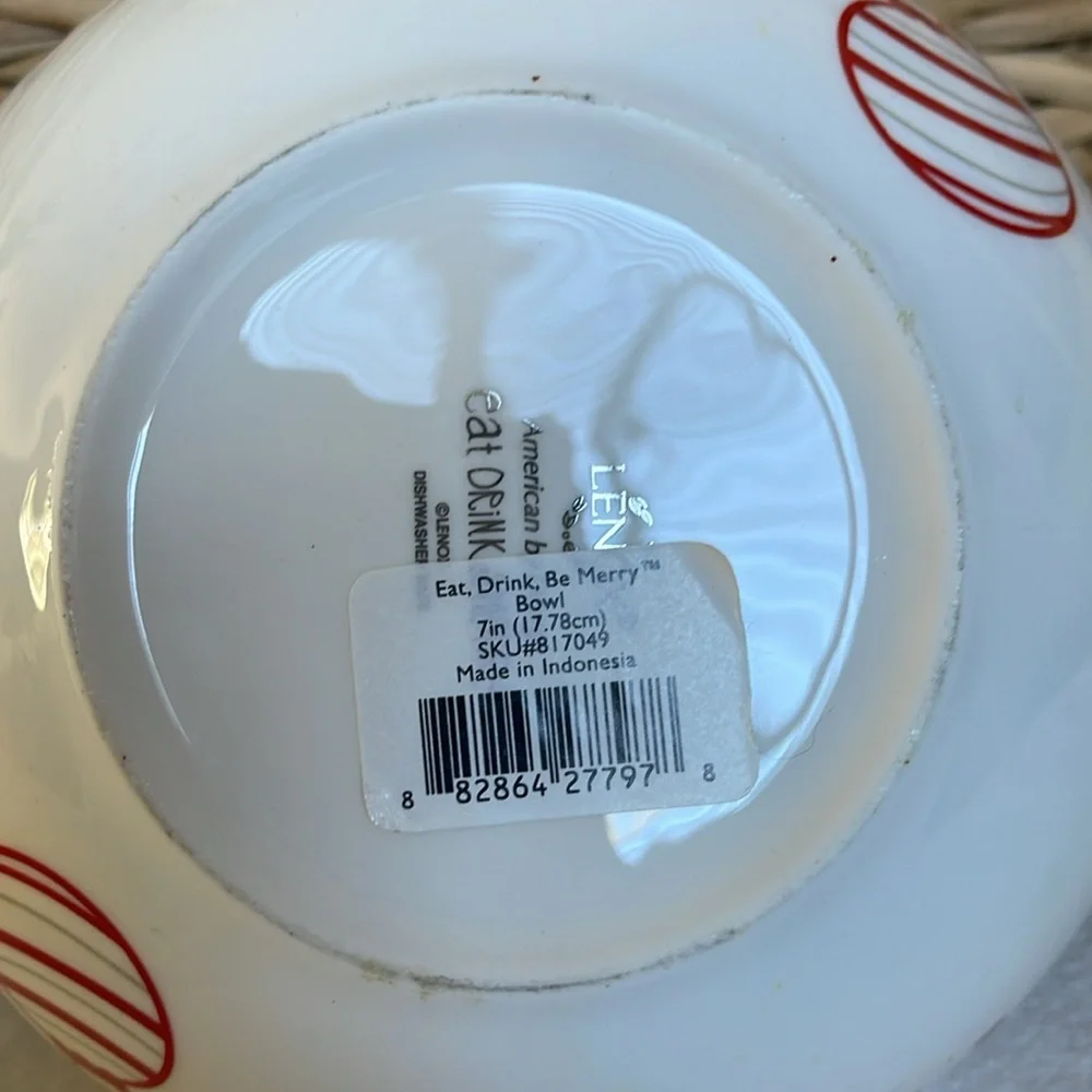 Lenox Eat Drink & Be Merry 7” Bowl White Red Gold & Silver 7” Serving Bowl